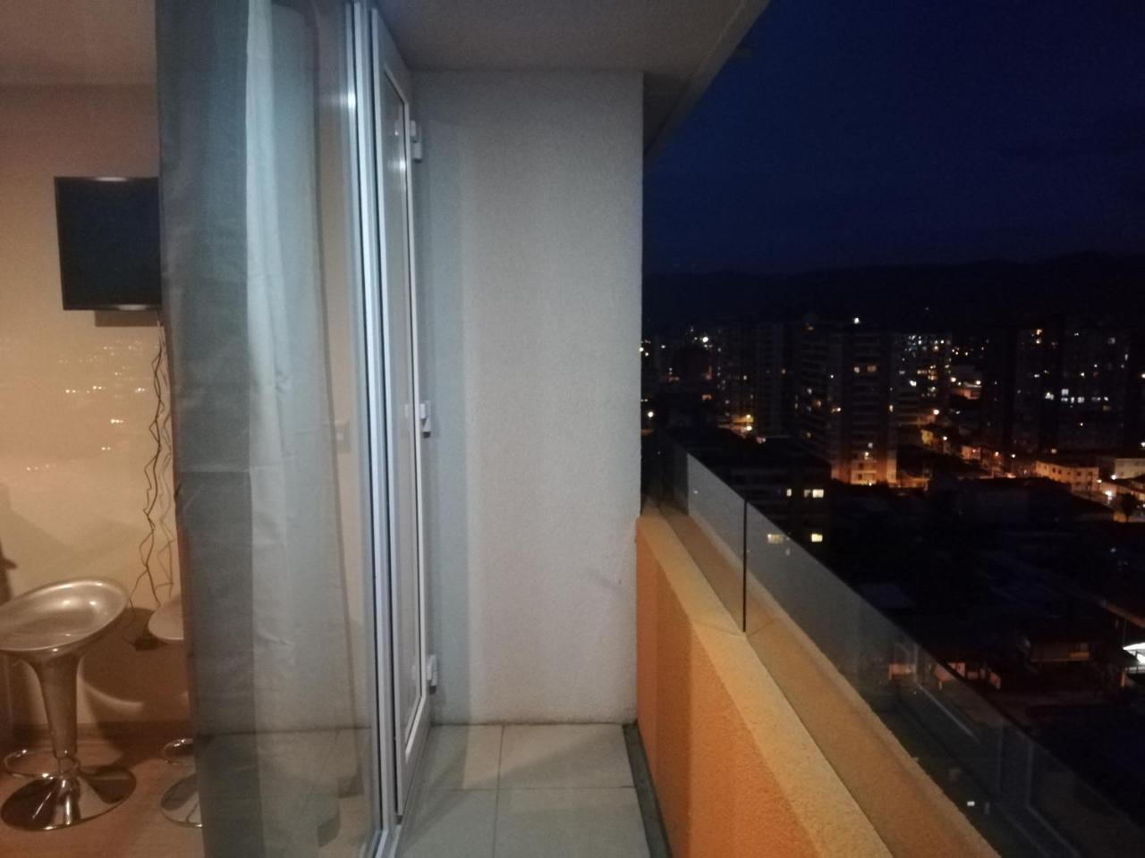 Depto Estudio 1811 Edificio Centro Blanco Con Estacionamiento Temuco Esterno foto