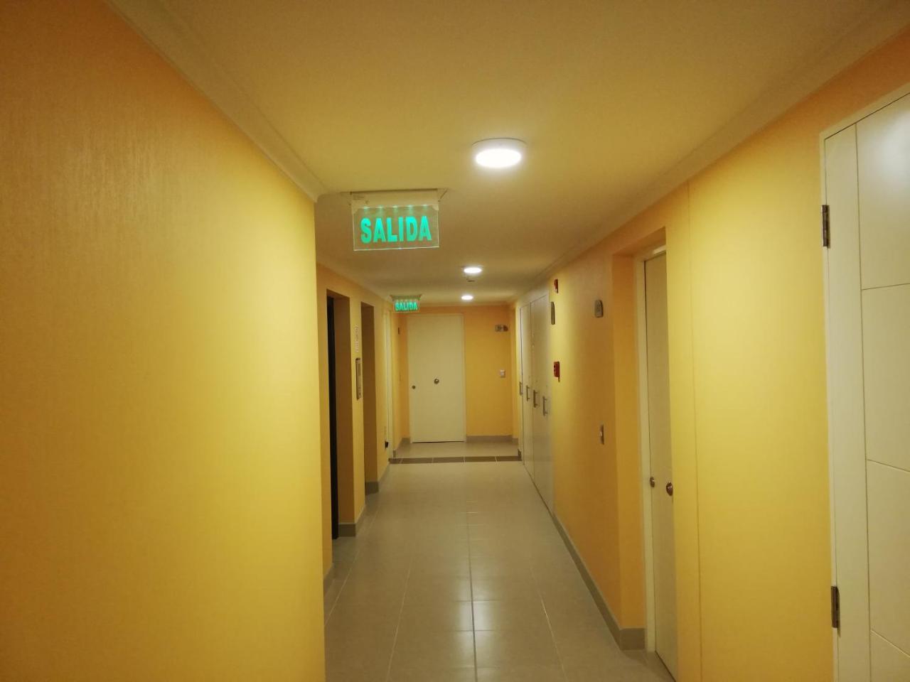 Depto Estudio 1811 Edificio Centro Blanco Con Estacionamiento Temuco Esterno foto
